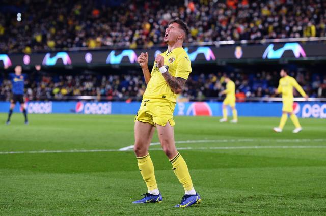 半岛体育官方网站-黄潜送人头助曼联出线 埃梅里再一次卫冕欧联杯？