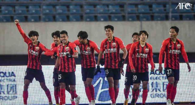 半岛体育官网-从分庭抗礼到完败！申花四大皆空再成德比背景板